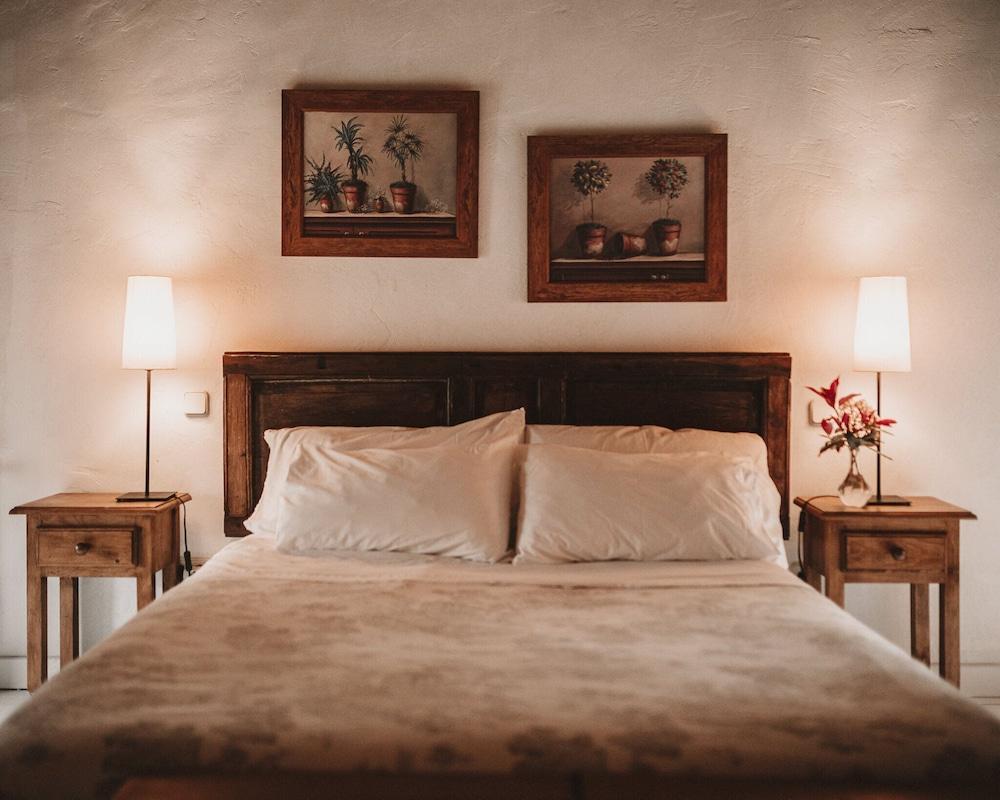 Hotel Torre Mayorazgo Villatoro Екстериор снимка